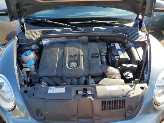 3VW5P7AT2DM821636 - 2013 VOLKSWAGEN BEETLE GRAY photo 11