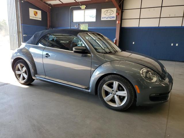 3VW5P7AT2DM821636 - 2013 VOLKSWAGEN BEETLE GRAY photo 4
