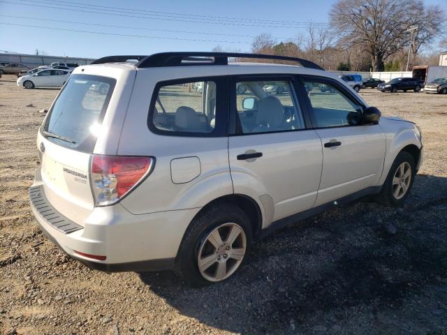 JF2SH6BC4AH765017 - 2010 SUBARU FORESTER XS Weiß Foto 3
