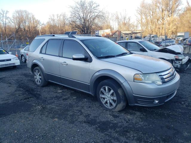 1FMDK02W28GA45856 - 2008 FORD TAURUS X SEL GRAY photo 4