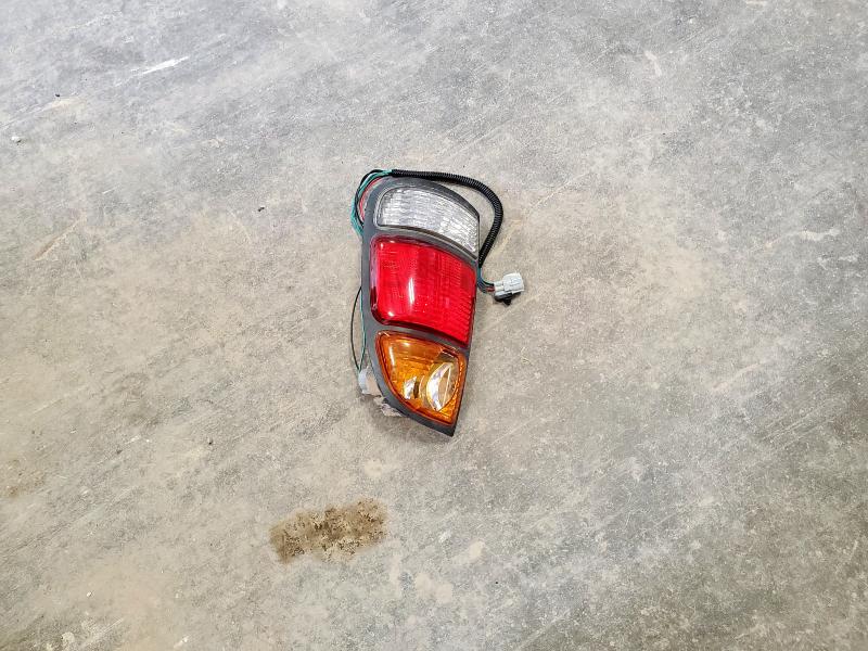 JTDBU4EE1B9159665 - 2011 TOYOTA COROLLA BASE RED photo 12