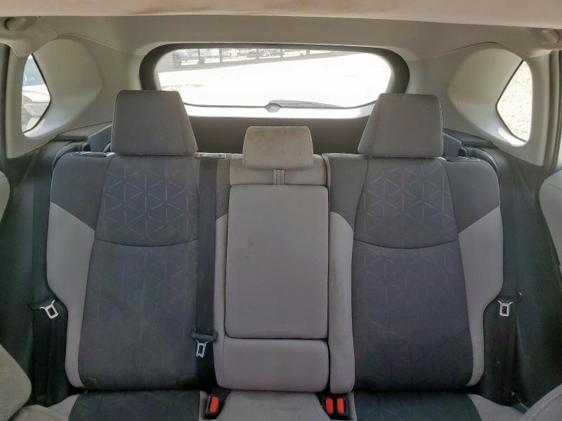 2T3W1RFV1PW288521 - 2023 TOYOTA RAV4 XLE SILVER photo 10