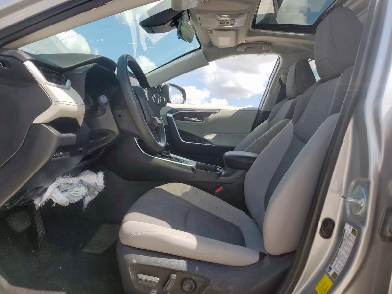 2T3W1RFV1PW288521 - 2023 TOYOTA RAV4 XLE SILVER photo 7