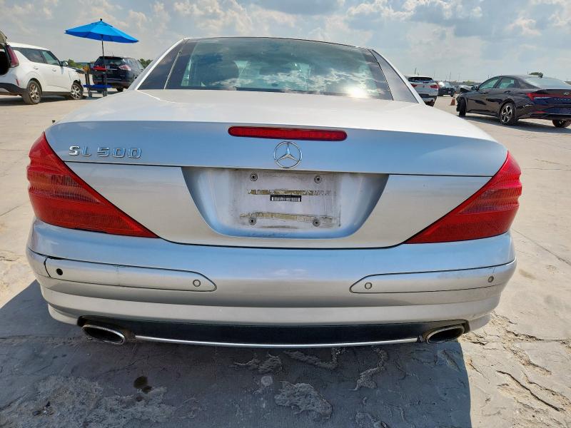 WDBSK75F63F059689 - 2003 MERCEDES-BENZ SL 500R SILVER photo 6