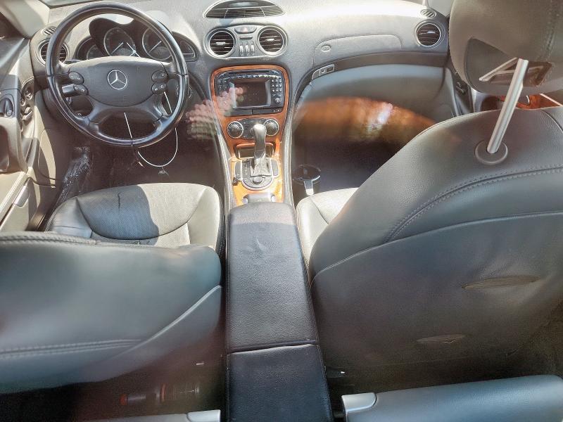 WDBSK75F63F059689 - 2003 MERCEDES-BENZ SL 500R SILVER photo 8