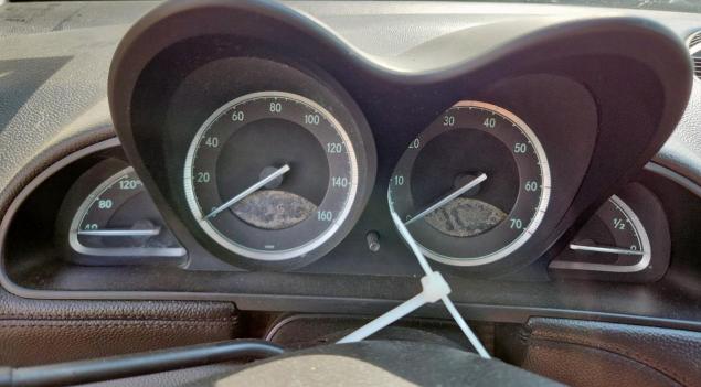 WDBSK75F63F059689 - 2003 MERCEDES-BENZ SL 500R SILVER photo 9