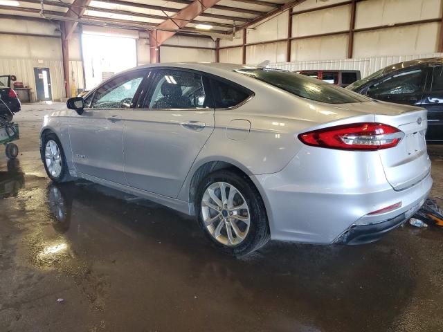3FA6P0LU3KR169328 - 2019 FORD FUSION SE Күміс фото 2