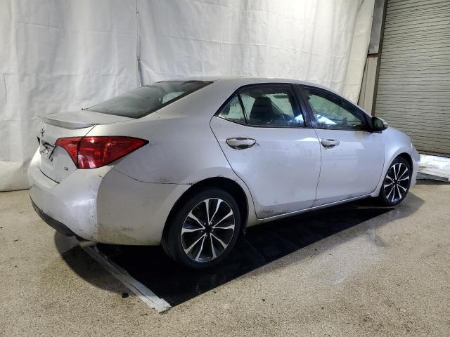 2T1BURHEXJC026954 - 2018 TOYOTA COROLLA L Gümüş fotoğraf 3