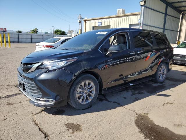2022 TOYOTA SIENNA XLE, 