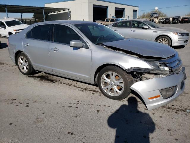 3FAHP0HA2CR109839 - 2012 FORD FUSION SE SILVER photo 4