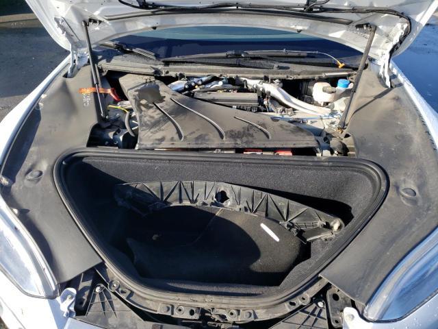 5YJSA1E23JF276276 - 2018 TESLA MODEL S თეთრი ფოტო 11