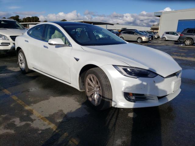 5YJSA1E23JF276276 - 2018 TESLA MODEL S თეთრი ფოტო 4
