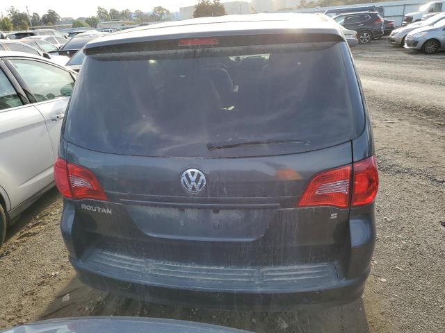 2V4RW4DG1BR739929 - 2011 VOLKSWAGEN ROUTAN S BLACK photo 6