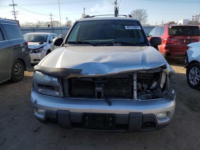 1GNET16S846172525 - 2004 CHEVROLET TRAILBLAZE EXT LS SILVER photo 5