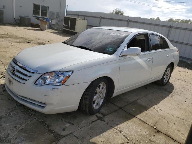 2006 TOYOTA AVALON XL, 