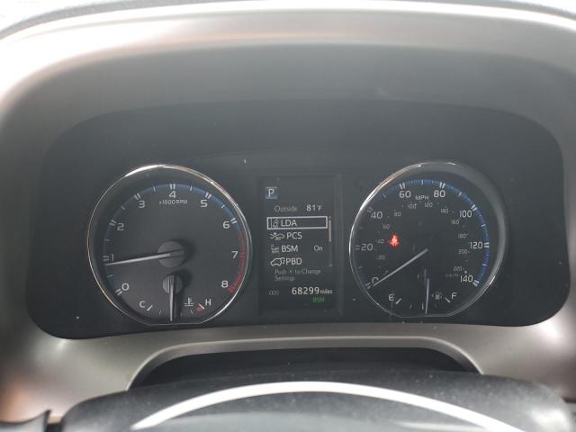 JTMYFREV4JJ158914 - 2018 TOYOTA RAV4 LIMITED WHITE photo 9