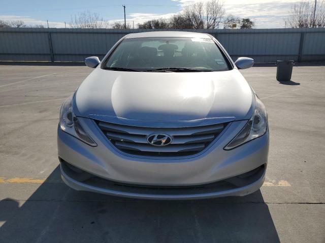 5NPEB4AC1EH924229 - 2014 HYUNDAI SONATA GLS SILVER photo 5