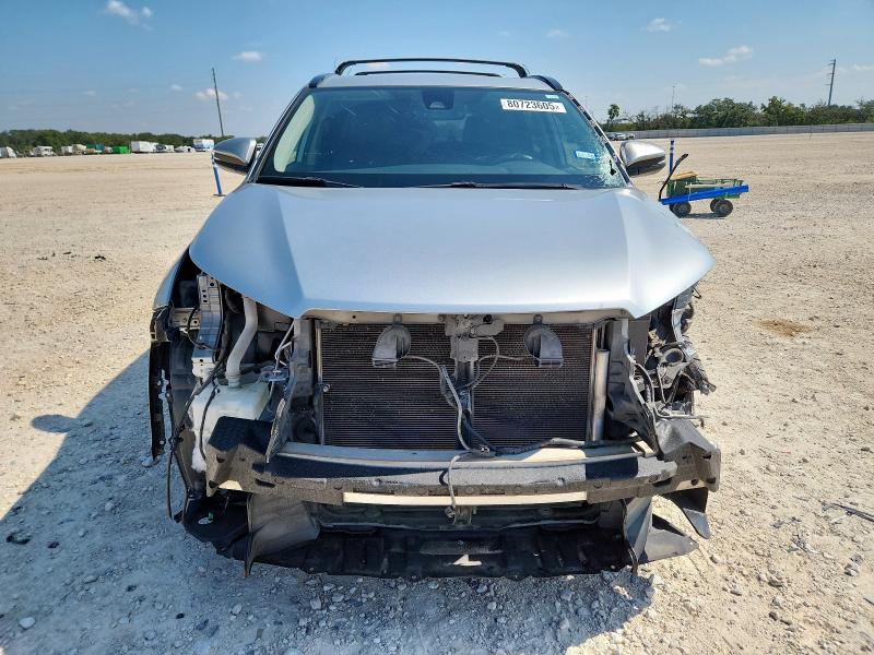 5TDKZRFH5JS533606 - 2018 TOYOTA HIGHLANDER SE 银色 照片 5