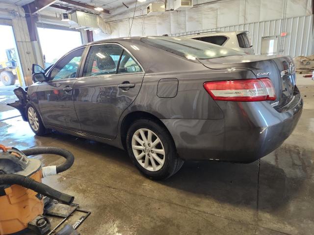 4T4BF3EK9BR158854 - 2011 TOYOTA CAMRY BASE GRAY photo 2