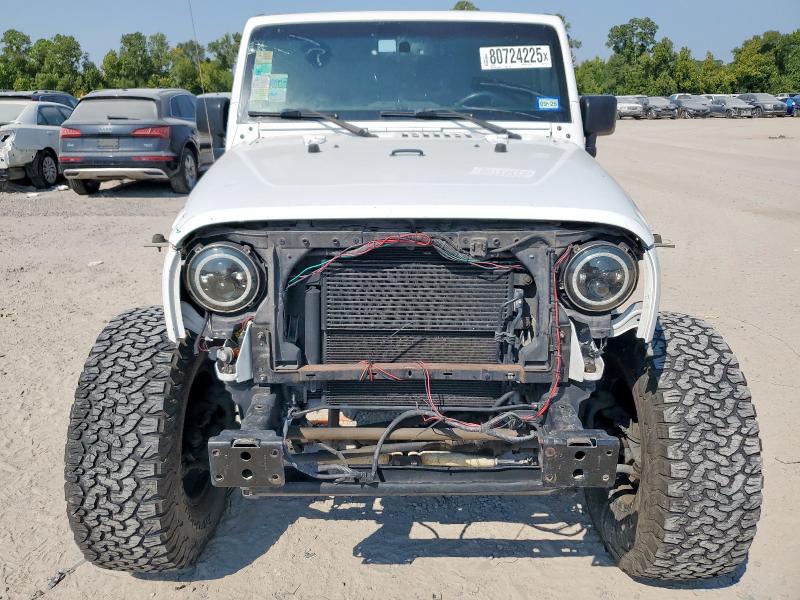 1C4BJWDG2FL711447 - 2015 JEEP WRANGLER U SPORT WHITE photo 5