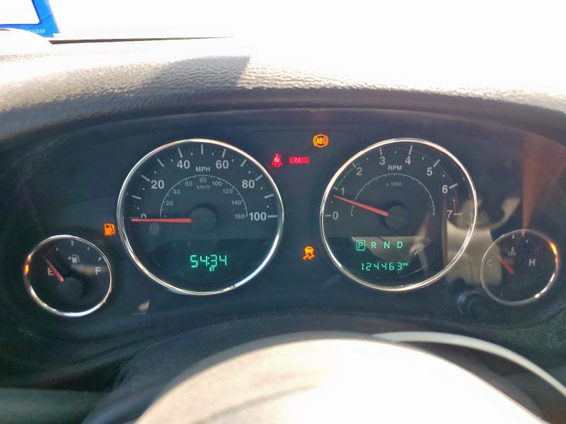 1C4BJWDG2FL711447 - 2015 JEEP WRANGLER U SPORT WHITE photo 9