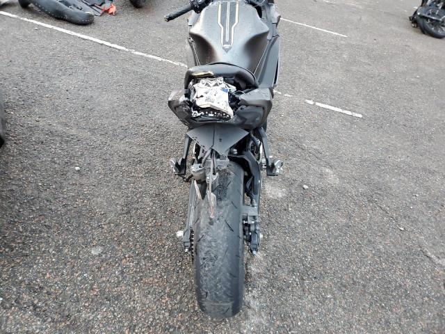 ML5EXER11PDA80421 - 2023 KAWASAKI EX650 R Сұр фото 9