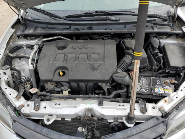 2T1BURHE3JC073694 - 2018 TOYOTA COROLLA L 银色 照片 11