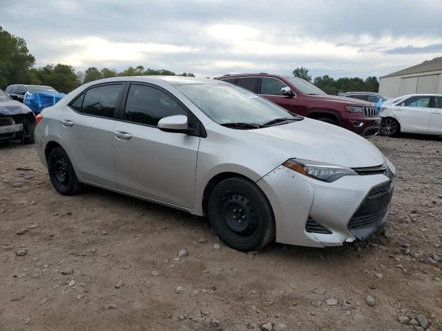 2T1BURHE3JC073694 - 2018 TOYOTA COROLLA L 银色 照片 4