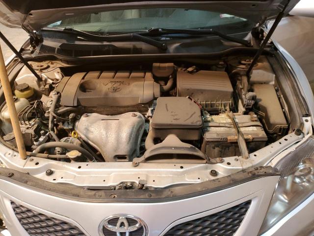 4T1BF3EK5BU215576 - 2011 TOYOTA CAMRY BASE SILVER photo 11