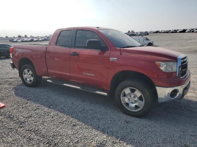 5TFUW5F16BX183525 - 2011 TOYOTA TUNDRA DOUBLE CAB SR5 RED photo 4