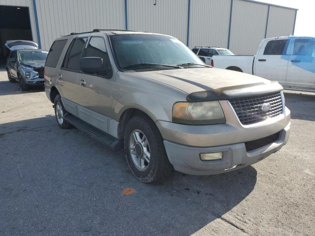 1FMRU15W03LA26224 - 2003 FORD EXPEDITION XLT GOLD photo 4