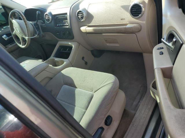 1FMRU15W03LA26224 - 2003 FORD EXPEDITION XLT GOLD photo 8