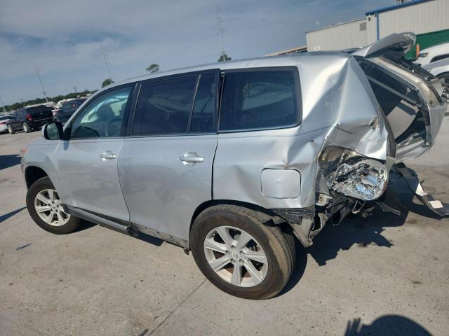 5TDZK3EH8DS089823 - 2013 TOYOTA HIGHLANDER BASE GRAY photo 2