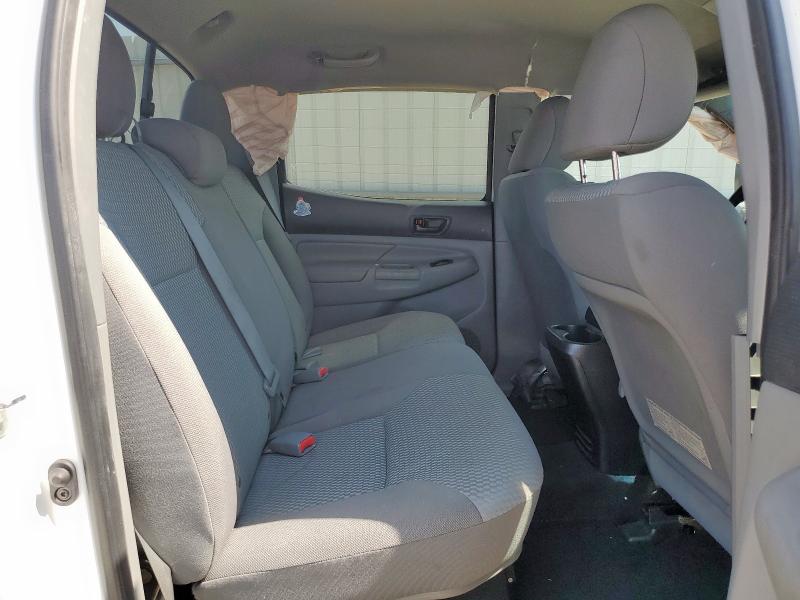 5TFJU4GN7DX031499 - 2013 TOYOTA TACOMA DOUBLE CAB PRERUNNER WHITE photo 10