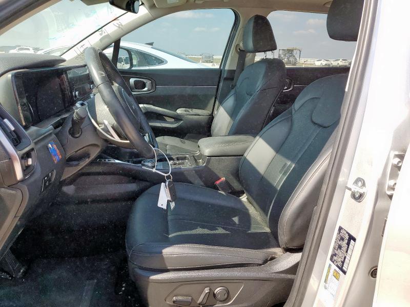 KNDRH4LG2P5223878 - 2023 KIA SORENTO EX Argent photo 7