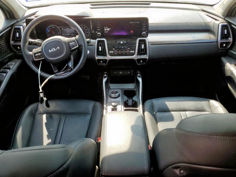 KNDRH4LG2P5223878 - 2023 KIA SORENTO EX Argent photo 8