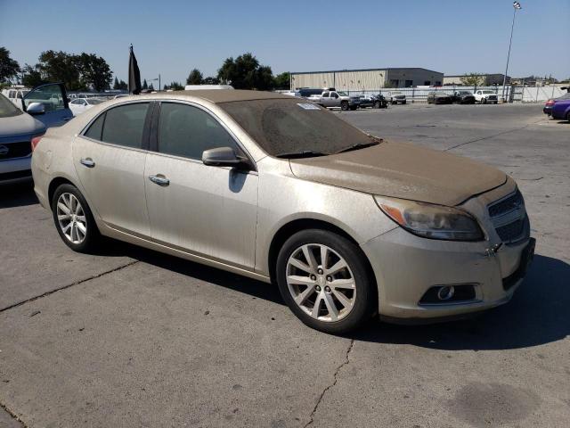 1G11H5SA9DF275877 - 2013 CHEVROLET MALIBU LTZ 金色 照片 4