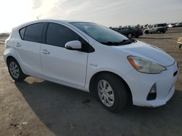 JTDKDTB30D1037510 - 2013 TOYOTA PRIUS C WHITE photo 4