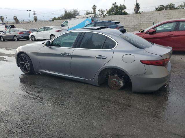 ZARFAECN8H7547134 - 2017 ALFA ROMEO GIULIA TI GRAY photo 2