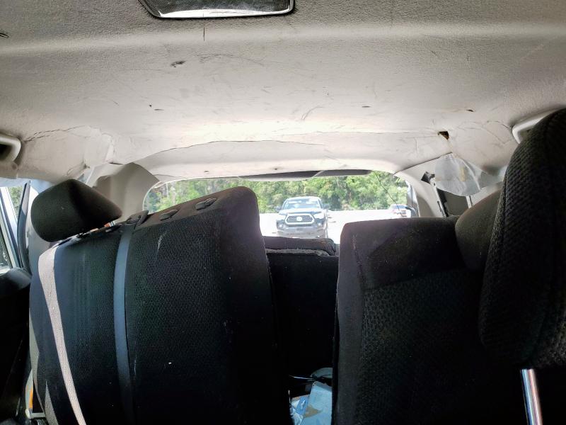 JTLZE4FE0A1101848 - 2010 TOYOTA SCION XB SILVER photo 10