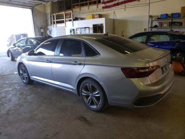 3VWEM7BU7PM004795 - 2023 VOLKSWAGEN JETTA SE GRAY photo 2