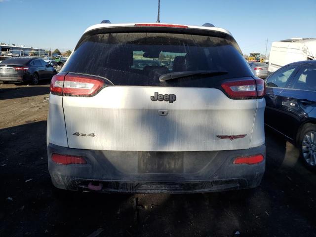 1C4PJMBB6GW235639 - 2016 JEEP CHEROKEE TRAILHAWK WHITE photo 6