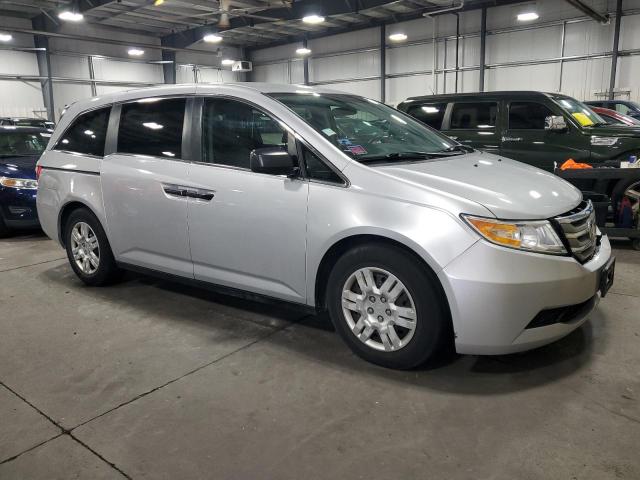 5FNRL5H26DB091882 - 2013 HONDA ODYSSEY LX ვერცხლისფერი ფოტო 4