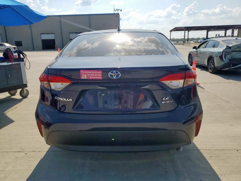 JTDBCMFE9S3074304 - 2025 TOYOTA COROLLA LE BLUE photo 6