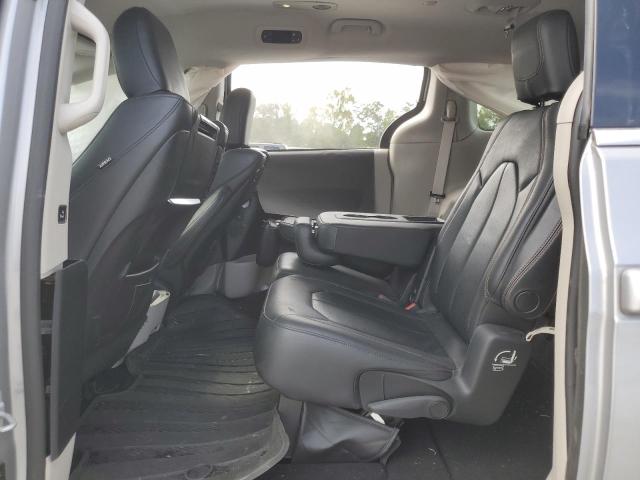 2C4RC1EG7HR622767 - 2017 CHRYSLER PACIFICA TOURING L PLUS GRAY photo 11