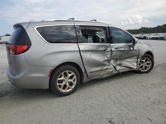 2C4RC1EG7HR622767 - 2017 CHRYSLER PACIFICA TOURING L PLUS GRAY photo 3