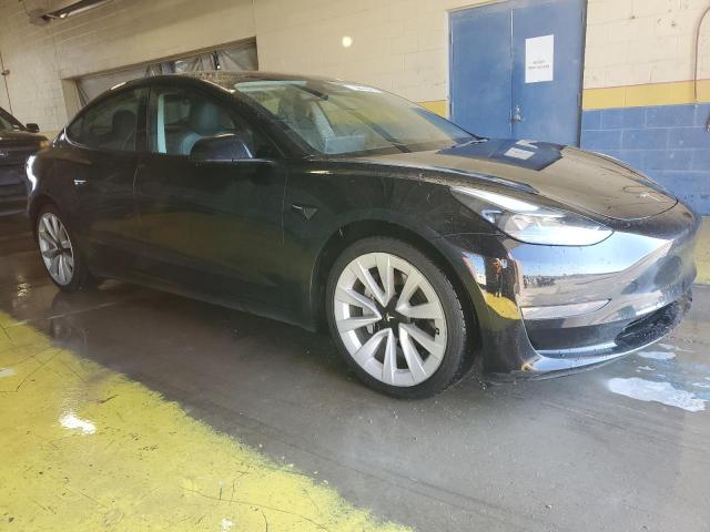 5YJ3E1EA4PF436996 - 2023 TESLA MODEL 3 Чорний фото 4