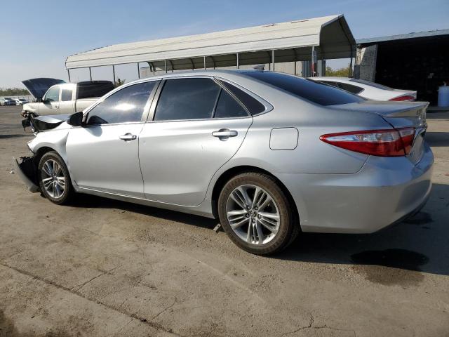 4T1BF1FK1GU210577 - 2016 TOYOTA CAMRY LE SILVER photo 2
