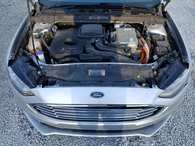 3FA6P0LU7JR138128 - 2018 FORD FUSION SE HYBRID SILVER photo 11