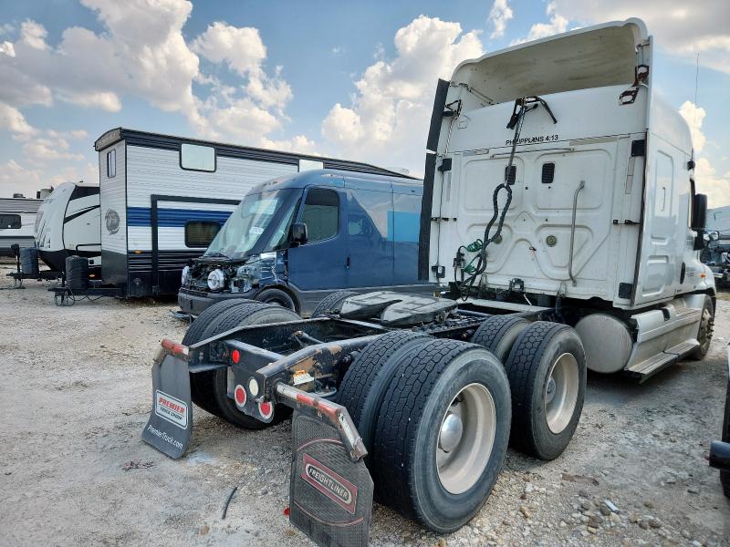 1FUJGLDR8CSBE3286 - 2012 FREIGHTLINER CASCADIA 1 Սպիտակ լուսանկար 4